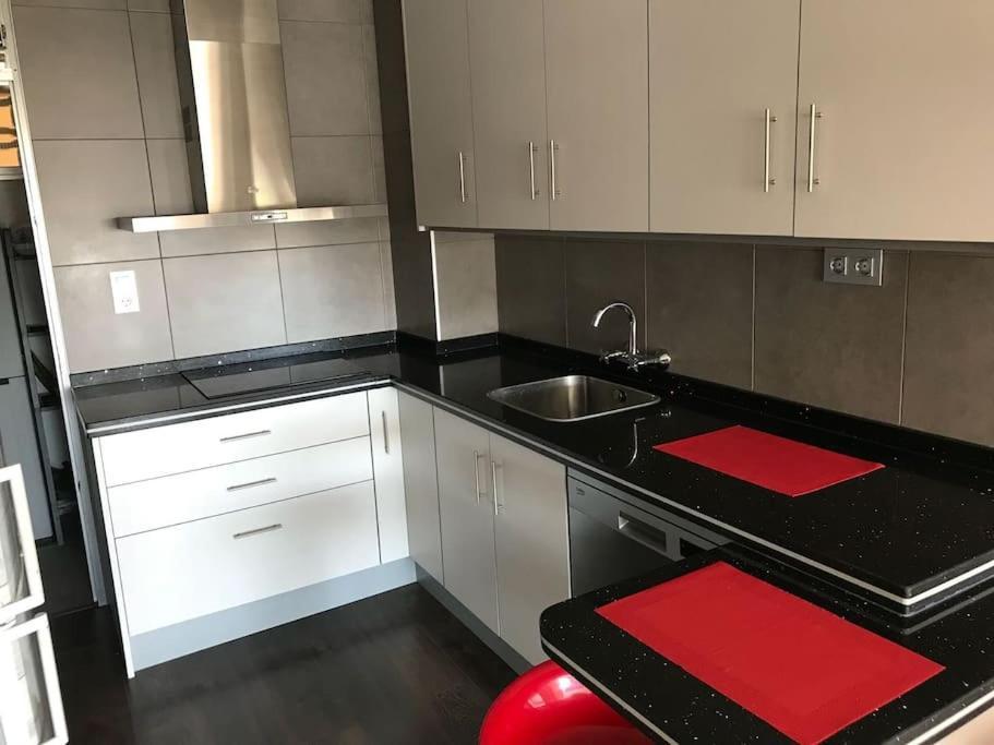 70 Sqm Apartment With Seaview In Arenales Del Sol. מראה חיצוני תמונה